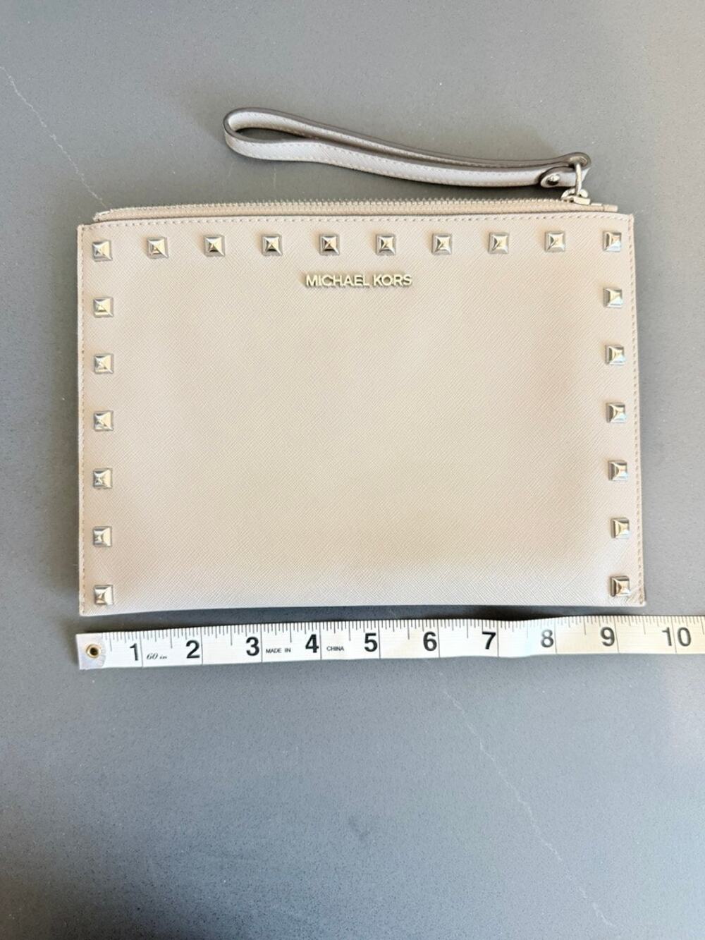 Michael Kors Jet Set‎ Saffiano Leather Studded Clutch Pouch Wristlet Grey